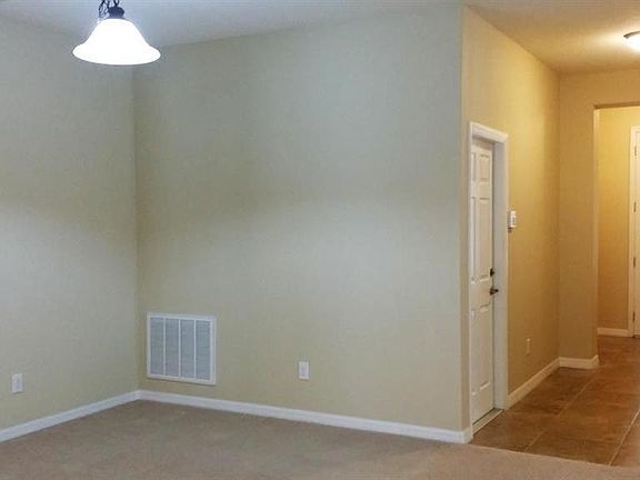 2nd image of 8824 Abbey Leaf Ln