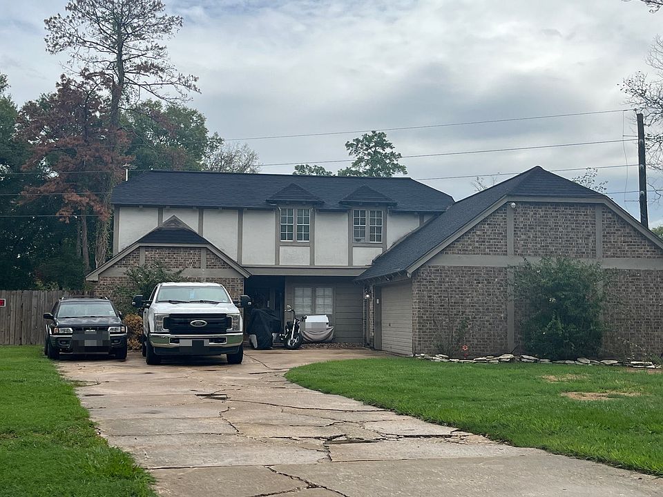 2nd image of 15902 Castaway Ct