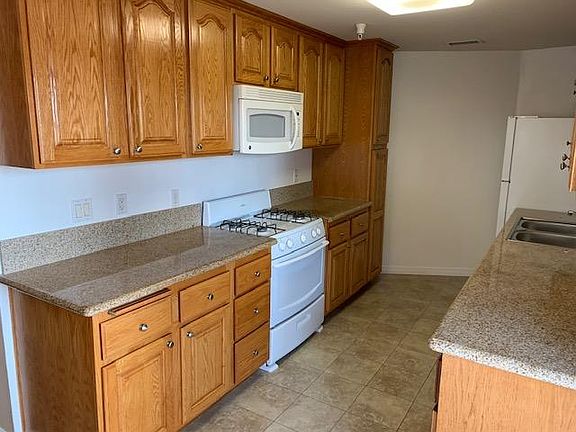 3rd image of 3401 Manning Ave #207