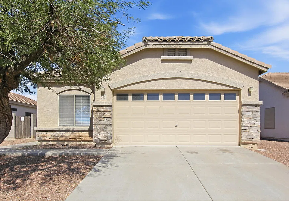 514 W Mountain View Dr