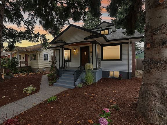 3rd image of 2212 SE Tamarack Ave