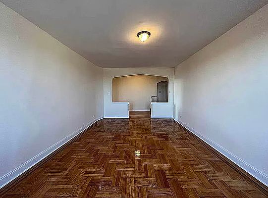 3rd image of 8315 Lefferts Blvd APT 6F