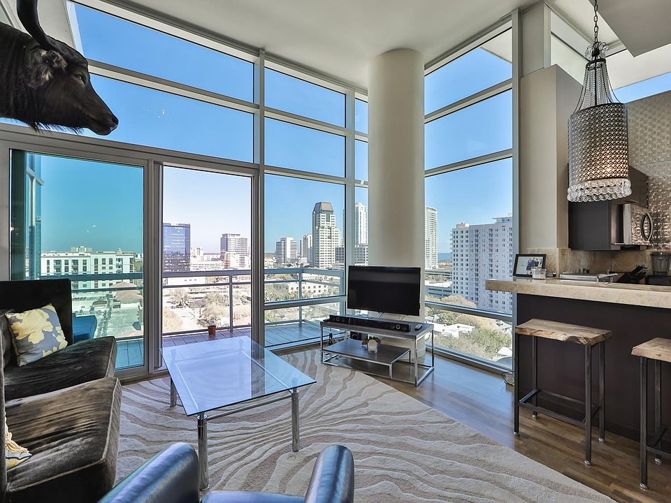 1st image of 400 4th Ave S APT 1209