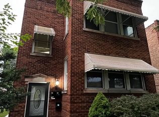1328 Wisconsin Ave #2F, Berwyn, IL 60402