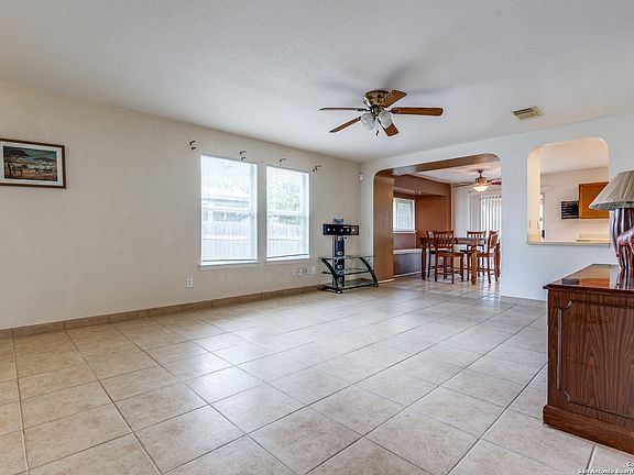 3rd image of 307 Centro Hermosa