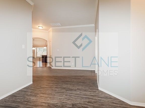 3rd image of 18863 Lantern Cove Ln