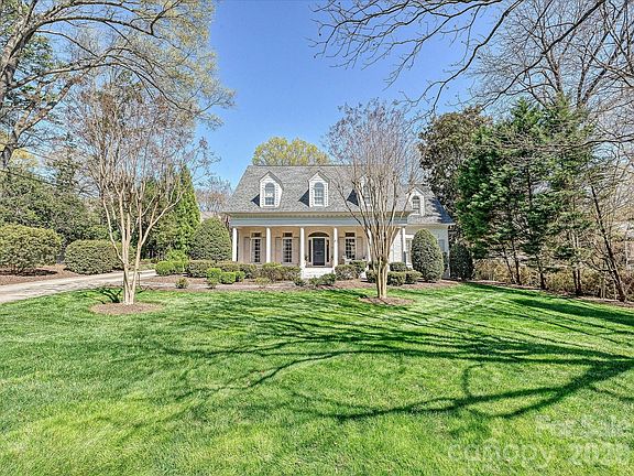2nd image of 2121 Forest Dr