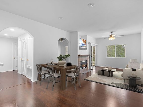 2nd image of 26326 Arboretum Way