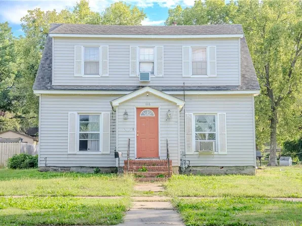 616 Adams St, Fredonia, KS 66736