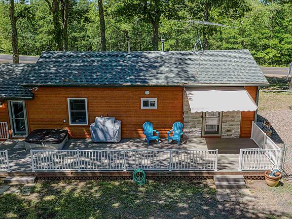 4th image of 66075 Rooster Rd