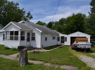 206 W Clay St, Kirklin, IN 46050