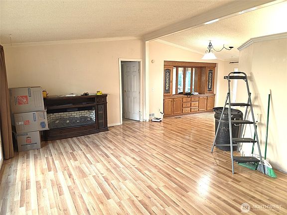 2nd image of 2421 S 370th Place #63