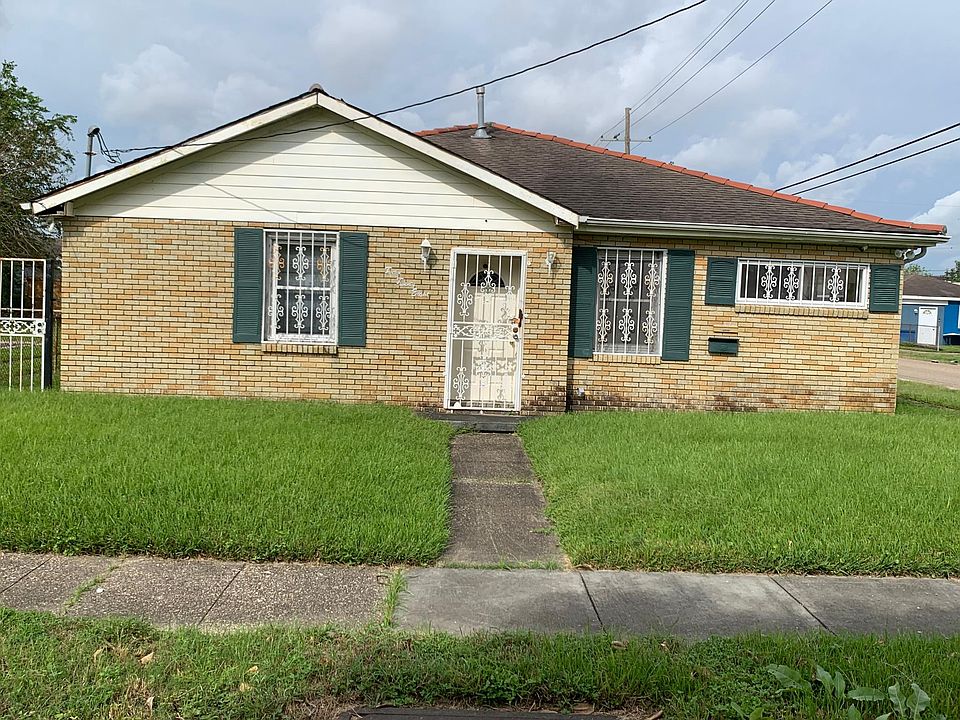 1st image of 1228 Charbonnet St