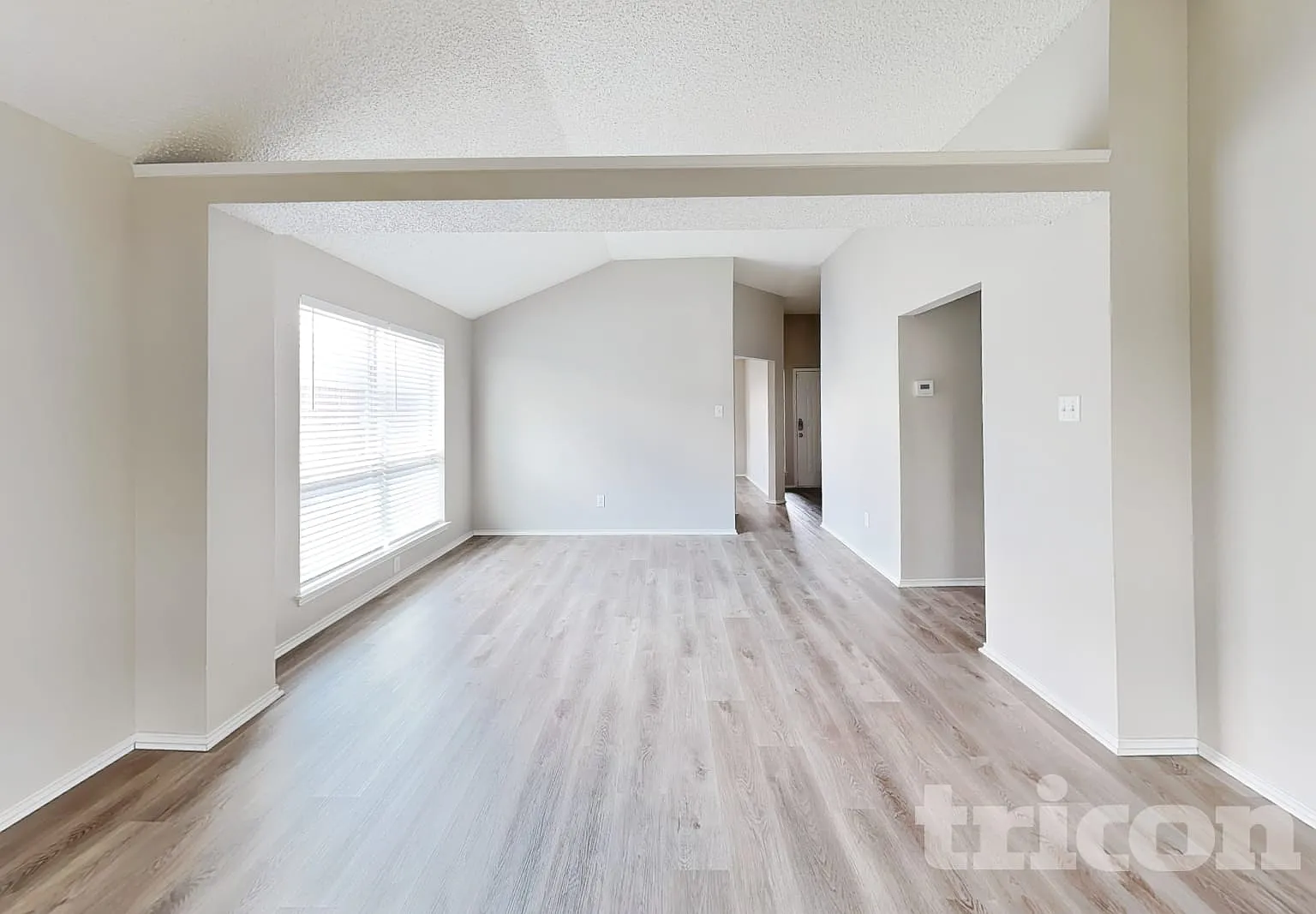 2745 Castro Lane Fort Worth TX — Photo 3