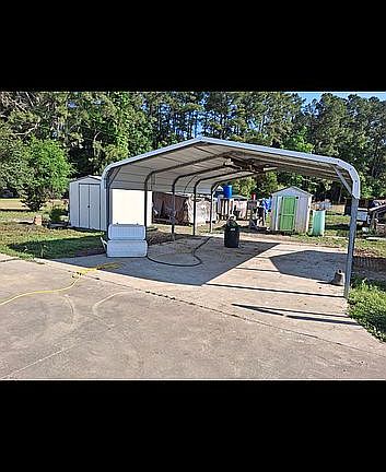 5th image of 424 Wister Rd