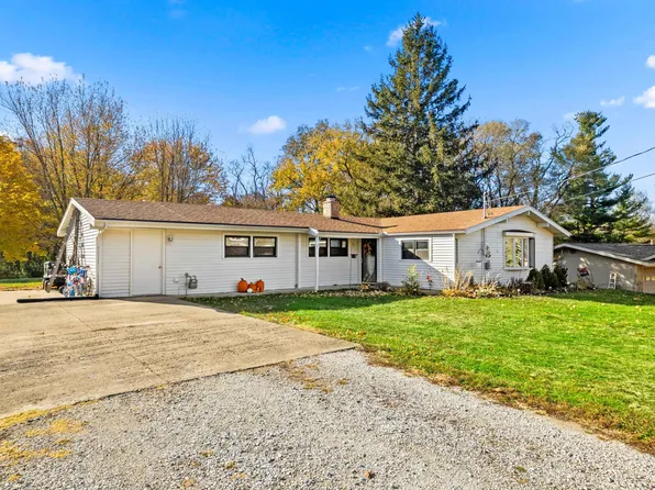 111 Sheffield Rd, Groveland, IL 61535