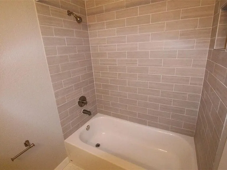 10702 Lanshire Drive — Photo 14