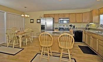 2nd image of 1067 Amber Ridge Rd