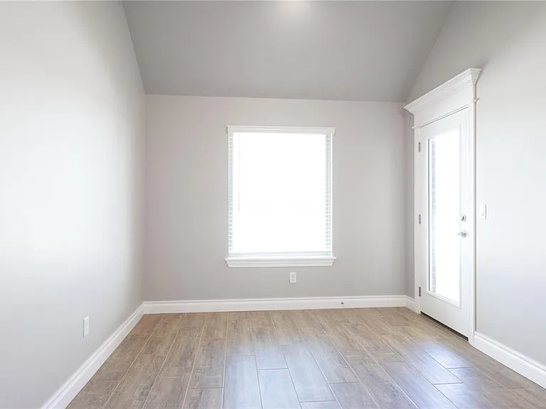 16140 Verbena Cir — Photo 9