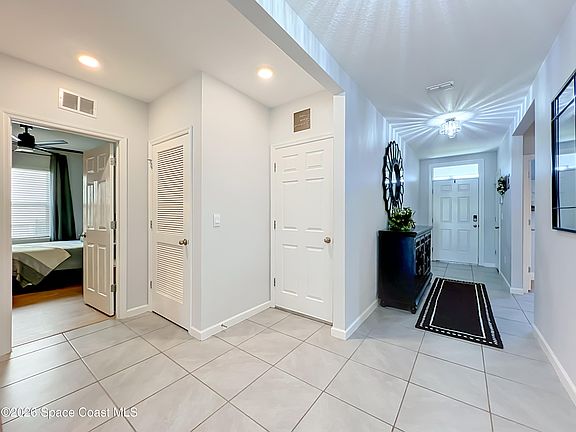 3rd image of 4581 Talbot Blvd