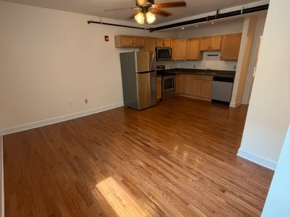 141-147 W Market St APT 2B, York, PA 17401