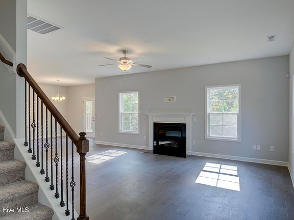 2nd image of 223 Admiral Ct