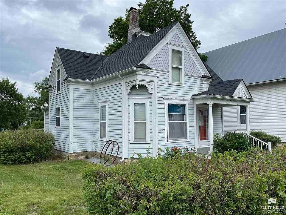 116 W 4th St, Onaga, KS 66521 MLS 20231491 Zillow