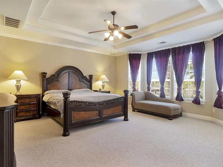 5600 Laguna Cliff Ln — Photo 11