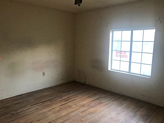 3rd image of 1003 N Missouri Ave