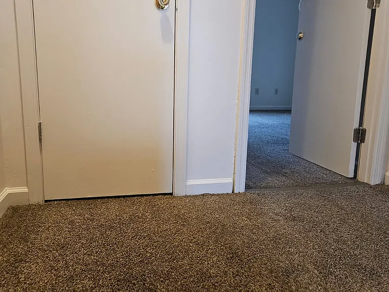 2304 Raleigh Ct #5 — Photo 17