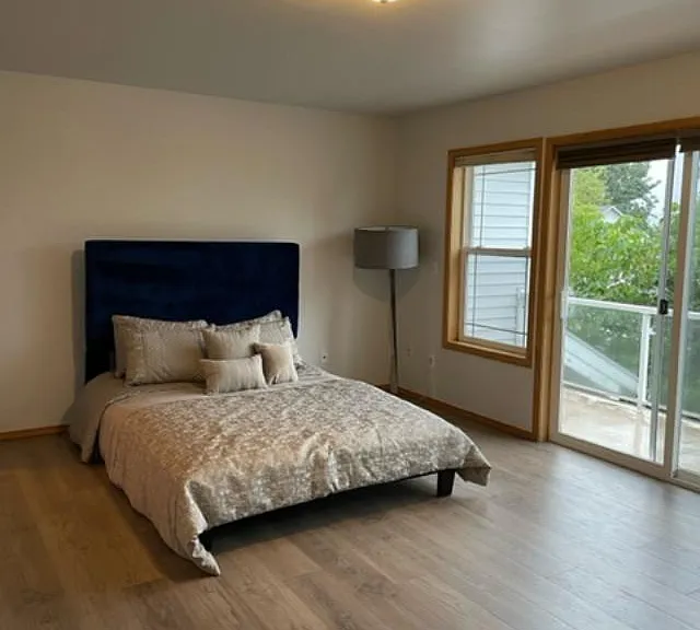 315 S 20th Pl — Photo 25