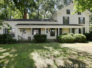 1141 Colrain St SW, Wyoming, MI 49509