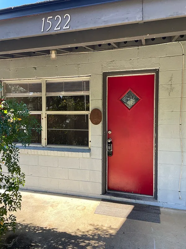 2 bed, 1.0 bath, 648 sqft, $1,100 — Photo 3