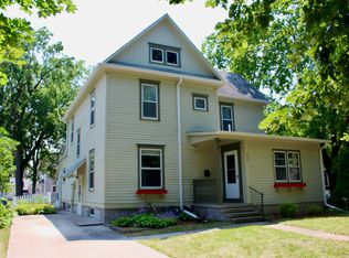 636 7th St, Ames, IA 50010