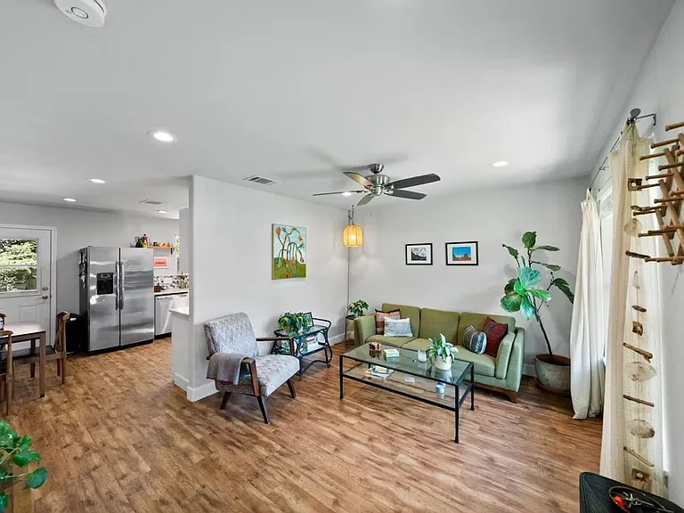 5704 Glenhollow Path — Photo 3
