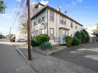 142 S Walnut St, Quincy, MA 02169