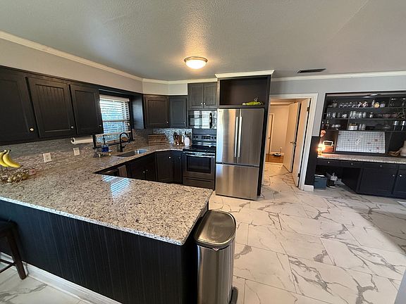 4th image of 3418 39th St