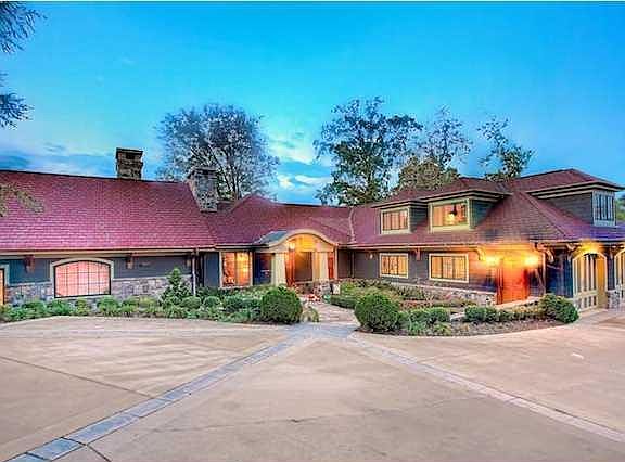 2nd image of 7547 Savannah Dr