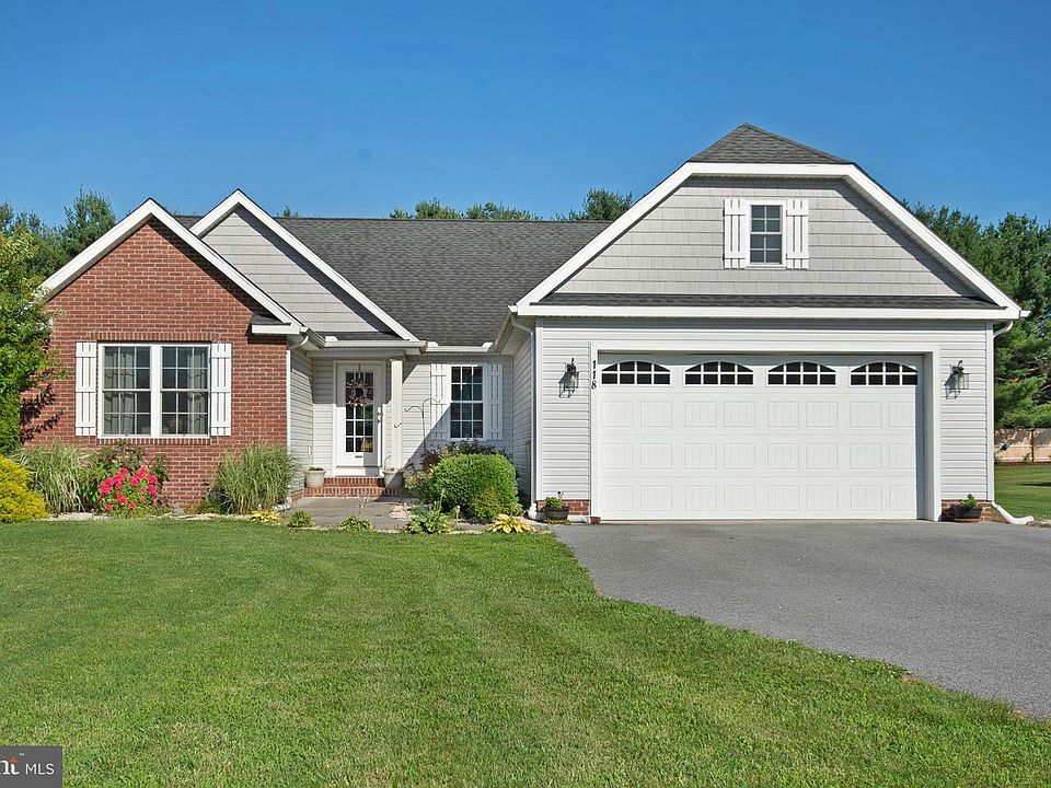 1st image of 118 Greenbrook Dr
