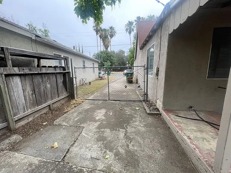 710 Normal Ave — Photo 14