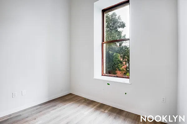 Rented by Nooklyn NYC LLC | media 45