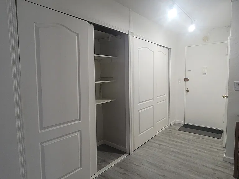 201 Saint Pauls Ave #4G — Photo 10