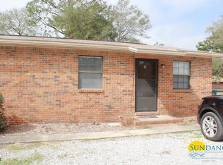 828A Cardinal Dr, Fort Walton Beach, FL 32547
