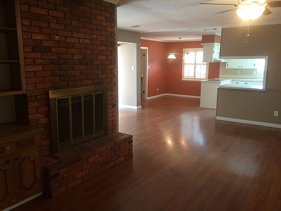 5th image of 32 Park Ln