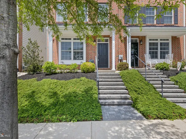 629 W Mulberry St, Kennett Square, PA 19348