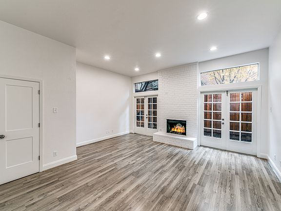 Living Room w/ Fireplace
