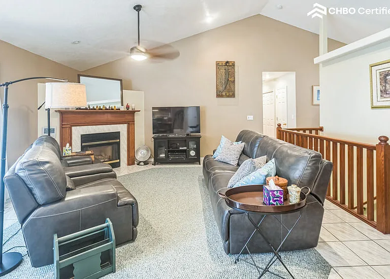 527 S Fort Dr — Photo 7