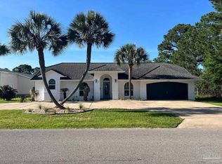 3208 Duke Dr, Gulf Breeze, FL 32563