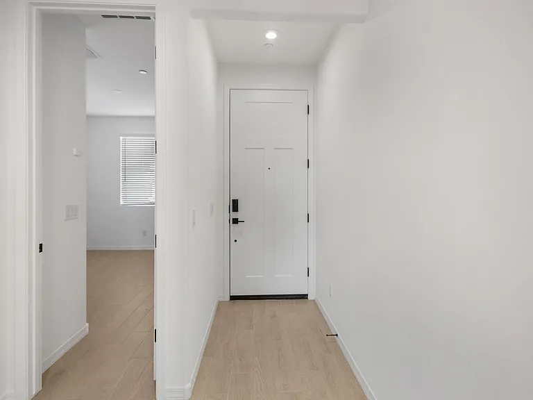 13415 W Eagle Feather Rd — Photo 27