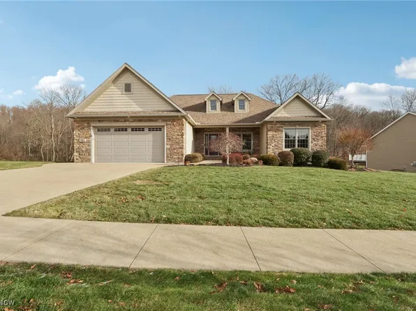 491 Hidden Pond Dr, Doylestown, OH 44230